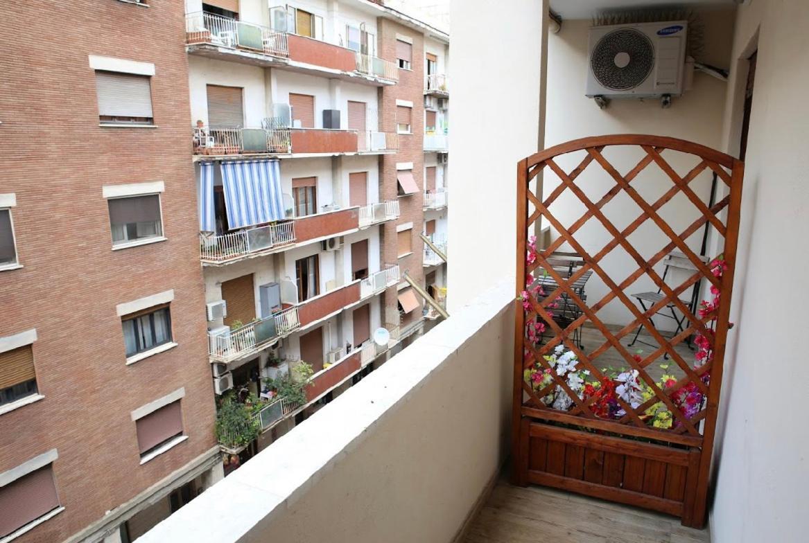 House Sottocoperta Hotel Civitavecchia Exterior photo